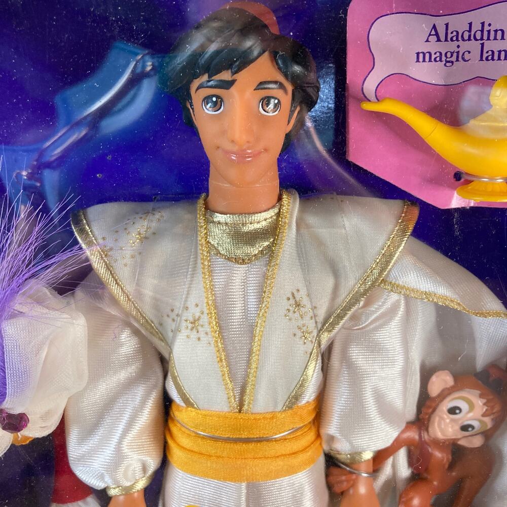 Vintage 90s Mattel 12" Disney's Aladdin Doll Royal/City Outfits 2548 (1992) NRFB - Picture 2 of 6
